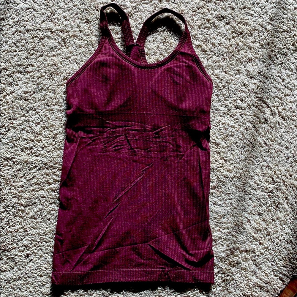Lululemon tank